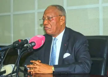 Disparition de Firmin Ayessa : Pierre Ngolo salue la mémoire d&rsquo;un homme d&rsquo;État « d&rsquo;une dimension exceptionnelle »