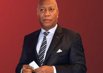 Décès de Firmin Ayessa : retour sur la vie d&rsquo;un ministre d&rsquo;État et une figure politique de premier plan