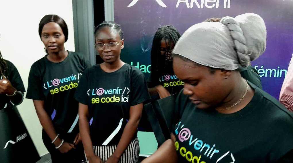 Innovation et Leadership Féminin : Akieni Academy consacre les Nouveaux Talents du Numérique