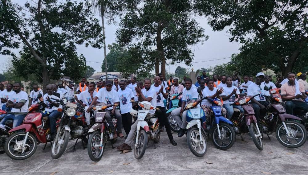 Makoua : L’ultime héritage de Firmin Ayessa offre la dignité aux conducteurs de taxis-motos