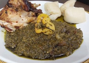 Le saka-saka : du marqueur social au sacre national d'un trésor culinaire