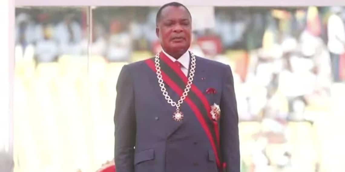 Focus investiture : Les attributs du pouvoir et l’énigme de la « médaille de la Douane »