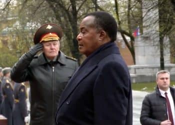 Diplomatie et Devoir de Mémoire : Denis Sassou Nguesso honore le Soldat Inconnu à Moscou