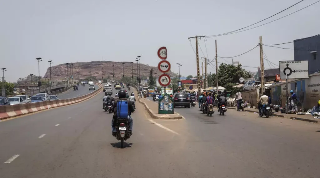 Mali : L’étau se resserre sur Bamako et le pouvoir militaire vacille