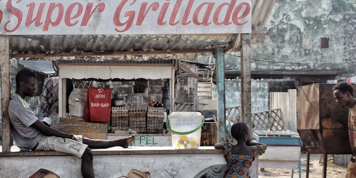 Saveurs de trottoir : l'essentiel de la street food à Brazzaville