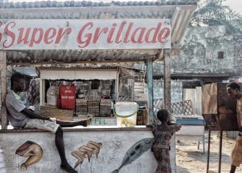 Saveurs de trottoir : l'essentiel de la street food à Brazzaville