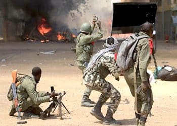 Chaos au Mali : Bamako asphyxiée par le blocus jihadiste et la violence urbaine
