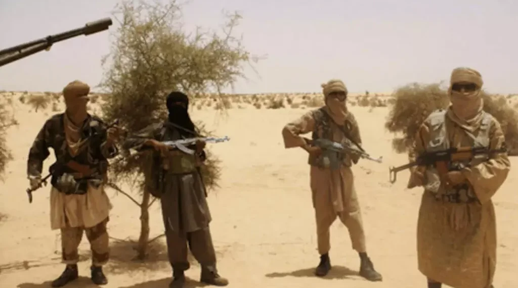 Massacre au Mali : Le JNIM frappe cinq villages et défie l’armée