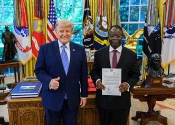 Donald Trump reçoit le nouvel ambassadeur du Congo à la Maison Blanche