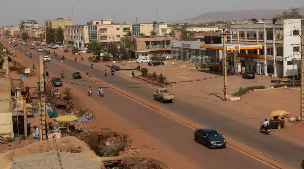 Mali : Bamako sous blocus, entre pénuries de gasoil et prix du mouton qui s’envolent