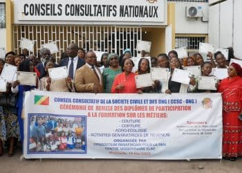 Formation en entrepreneuriat : les femmes et mères célibataires reçoivent leurs diplômes