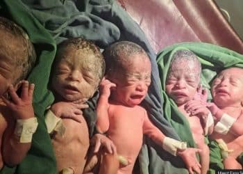 “J’ai prié pour un enfant…” : après 12 ans d’attente, une Éthiopienne donne naissance à des quintuplés