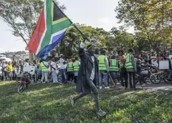 Afrique du Sud : Tout savoir sur la crise xénophobe et la guerre des chiffres explosive entre Maputo et Pretoria