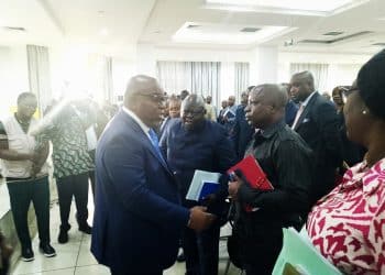 Eau et électricité au Congo : Itoua promet d’éradiquer les délestages et les pénuries d'ici 2028
