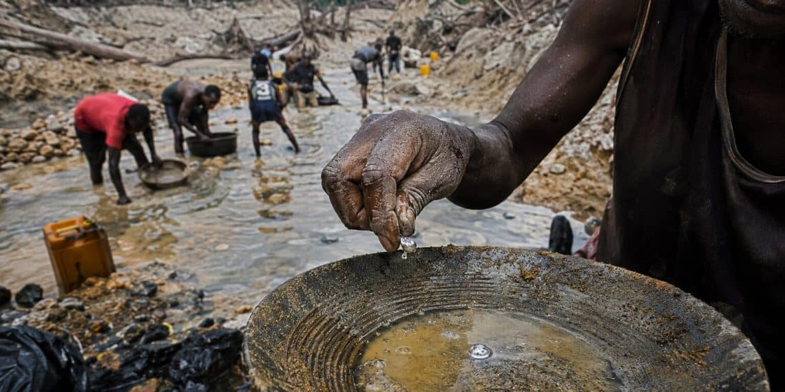 Alerte au poison dans nos rivières : Pourquoi l’usage du mercure dans l’orpaillage artisanal menace la santé de millions de Congolais !
