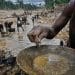 Alerte au poison dans nos rivières : Pourquoi l’usage du mercure dans l’orpaillage artisanal menace la santé de millions de Congolais !