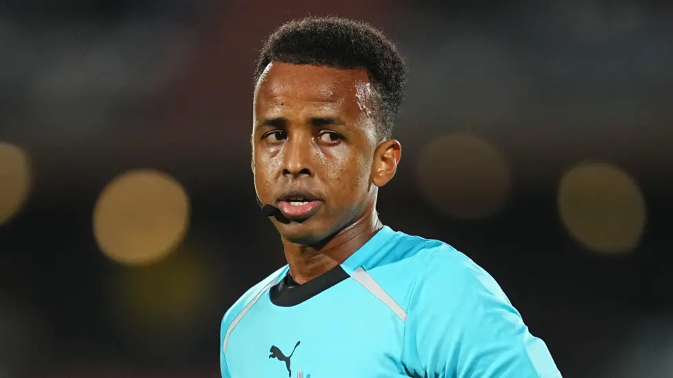 Mondial 2026 : La FIFA paye Omar Artan, l'arbitre expulsé par les USA