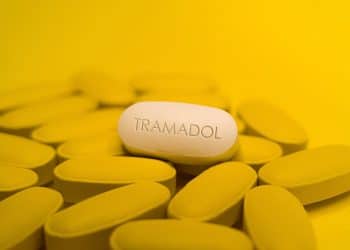 Alerte sanitaire : Comment le Tramadol est devenu le stupéfiant destructeur qui piège la jeunesse du Congo