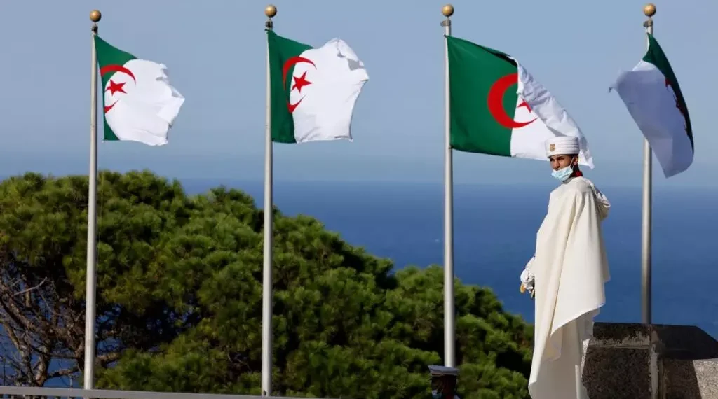 L'Algérie et le Mali brisent un an de silence radio et annoncent le retour surprise de leurs ambassadeurs