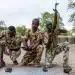 Nigeria : Bola Tinubu ordonne une expansion militaire historique et 28 000 recrutements face au fléau des enlèvements et du djihadisme !