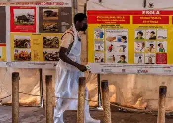 Ebola : L'Ouganda déclare la fin de l’épidémie et défie ouvertement les règles de l'OMS