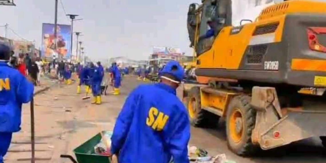 Opération Kinshasa propre : La Task Force de choc du général Kasongo Kabwik s'attaque au chaos des ordures