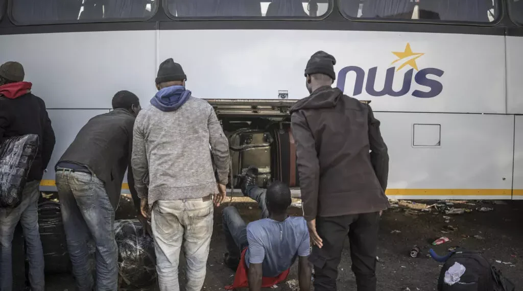 Crise xénophobe en Afrique du Sud : Près de 78 000 Zimbabwéens fuient en urgence, le continent au bord de la rupture !
