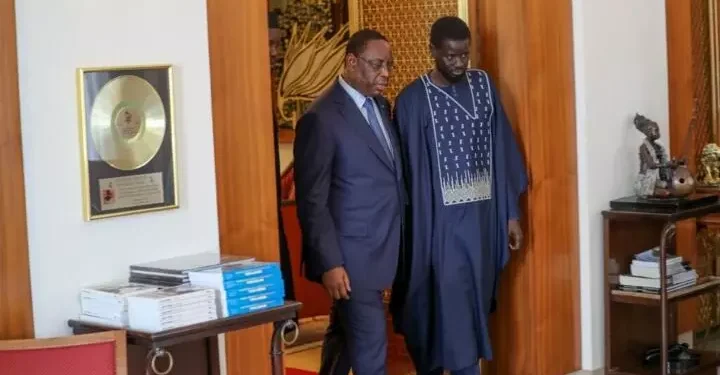Le retour surprise de Macky Sall à Dakar pour arracher un accord historique à Bassirou Diomaye Faye
