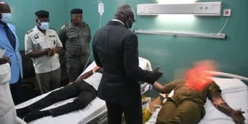 Incidents de Makotimpoko : Le Premier ministre au chevet des deux soldats congolais rapatriés et hospitalisés à Brazzaville