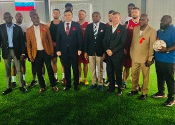 Coopération Congo-Russie : Un terrain synthétique et un puits solaire inaugurés à Djiri pour consolider l'amitié par le sport
