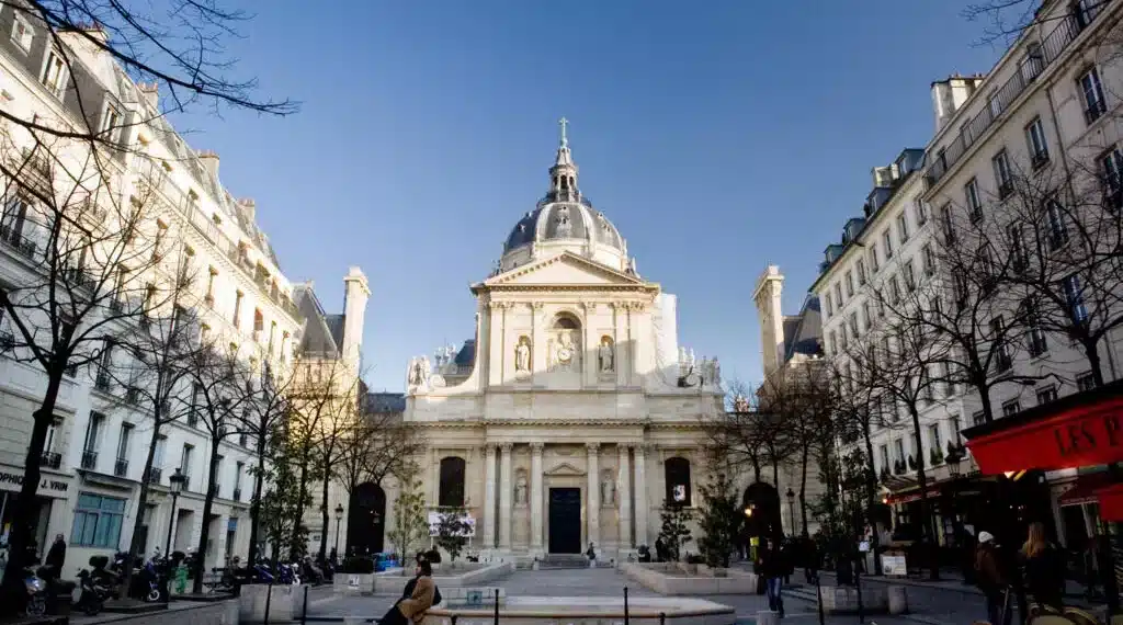 Enseignement supérieur en France : La hausse des frais d&rsquo;inscription menace le parcours des étudiants africains