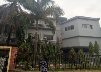 Souveraineté industrielle au Congo : Michel Djombo lance la modernisation du ministère pour catalyser l'essor des ZES