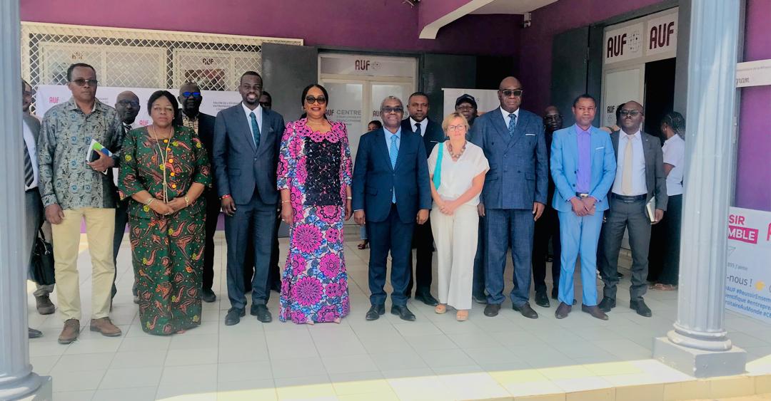 Insertion professionnelle et culture de l'initiative : À Brazzaville, le Salon de l'étudiant-entrepreneur consacre la rupture avec l'enseignement théorique pour bâtir une jeunesse créatrice d'emplois